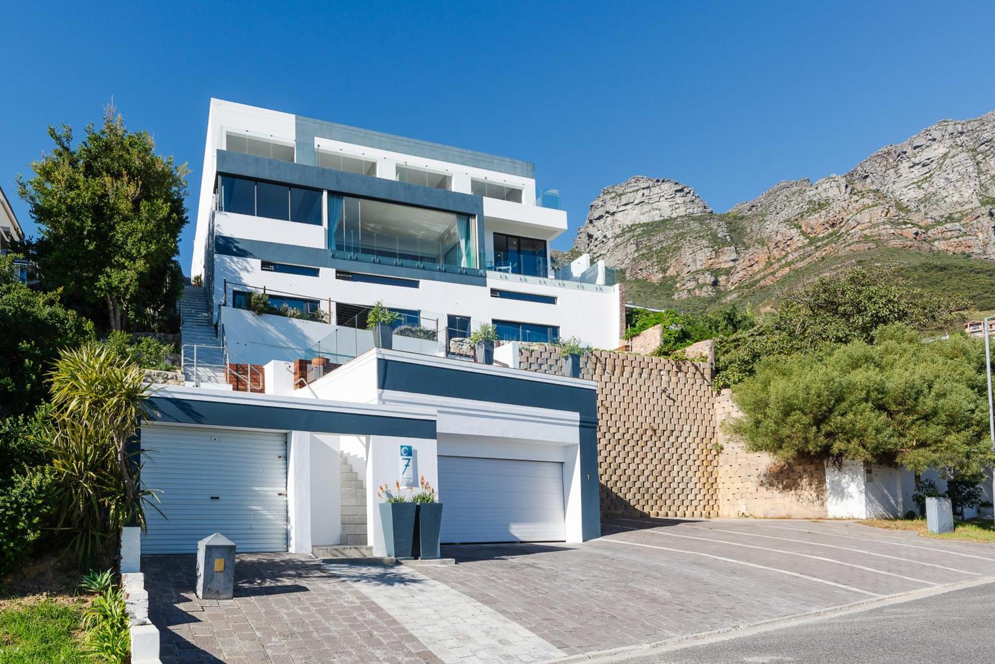 Camps Bay Blue Self-Catering Studios Ciudad del Cabo Exterior foto
